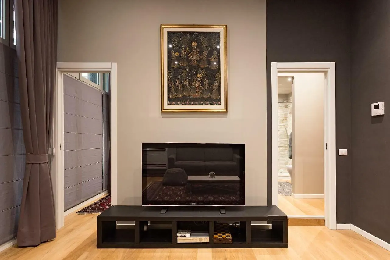 Giannone House Apartment Milan