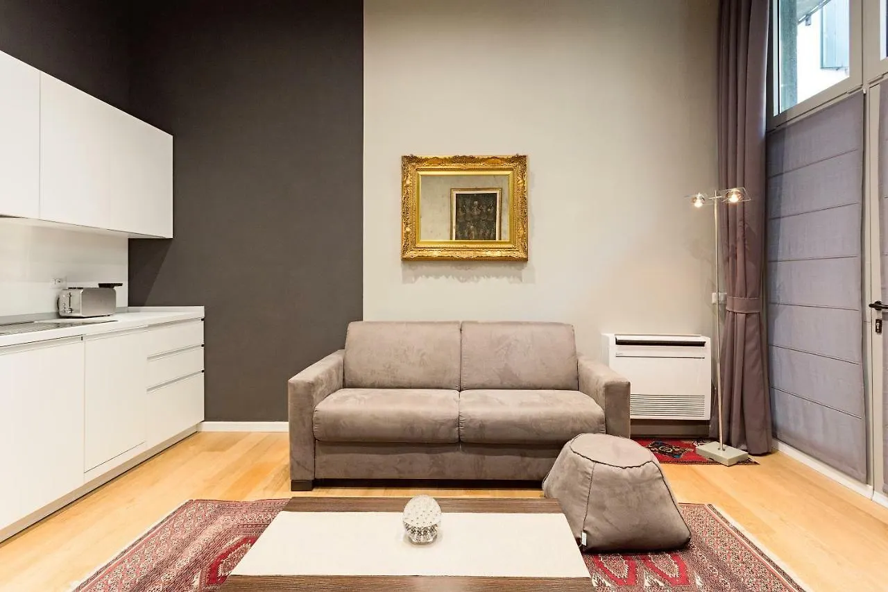Giannone House Apartment Milan